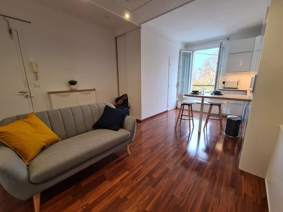 Studio A 2 Pas De La Gare Sartrouville Εξωτερικό φωτογραφία