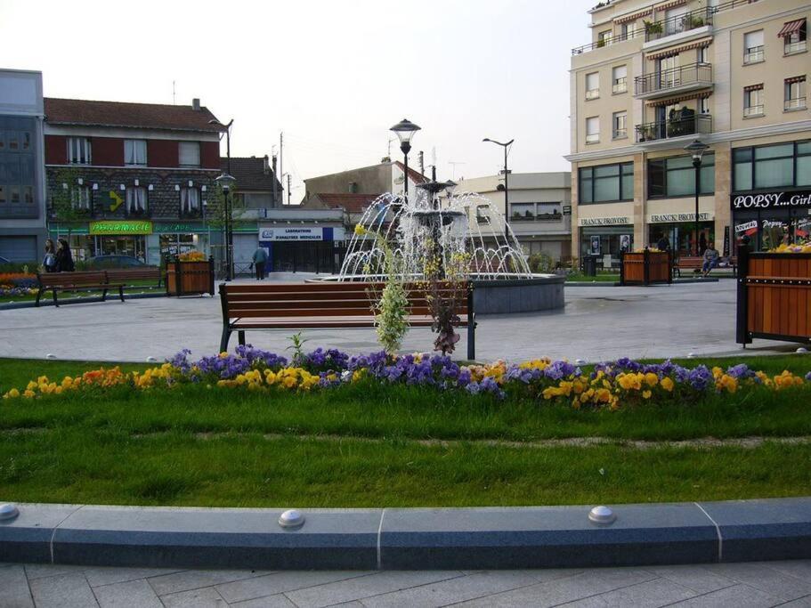 Studio A 2 Pas De La Gare Sartrouville Εξωτερικό φωτογραφία